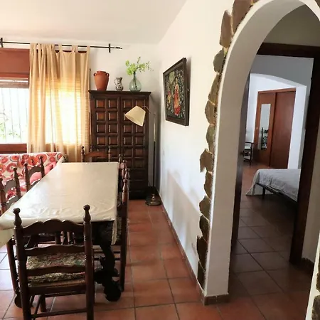Villa Casa Sant Amanc 6 Pax Con Piscina Comunitaria L15017 Sant Feliu de Guixols